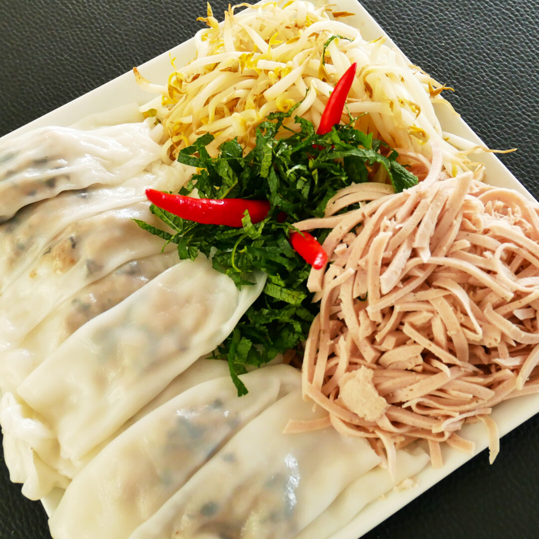 assiette de Bánh Cuốn